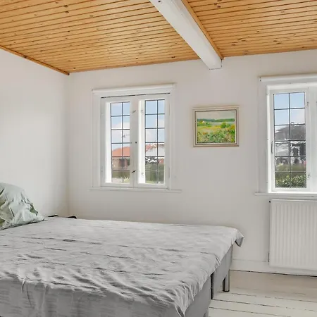 3 Bedroom Awesome In *
