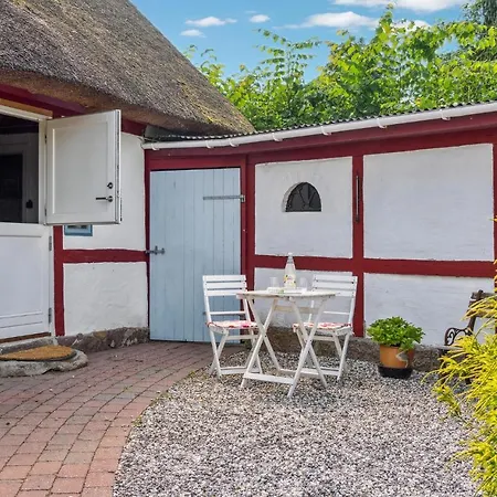 Prázdninový dům 3 Bedroom Awesome In Bogø By